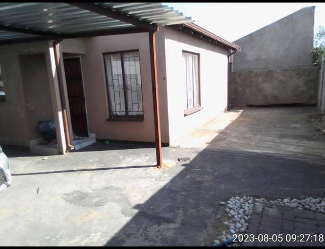 2 BEDROOM HOUSE FOR SALE IN SOSHANGUVE VV
